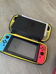 Nintendo Switch 1 主機連joycon 加充電器