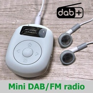 運動迷你dab收音機，支持fm/dab數字廣播接收，附帶耳機
