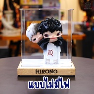 กล่องใส่ Hirono Simper ฐานไม้ มีไฟ กล่องกันฝุ่น กล่องใส่ Art toy ฮิโรโนะ 200%