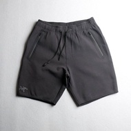 外國預訂 2色選 Arcteryx 始祖鳥 空氣棉 拉鍊口袋 短褲