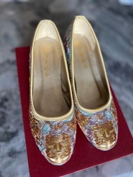 幸福傳承 冠南華金色褂鞋 size36
