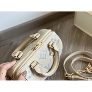 H I G Q U A L T Y * v b e g New Matching Box 
 S i z: 2 0 1 4 c m Home 3 S d y Feel Ice Blue Happy C