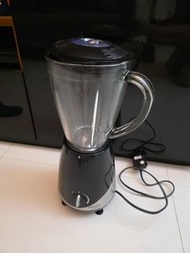 Grundig 攪拌機，自行清潔