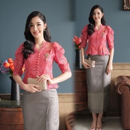 GBK ชุดออกงาน เสื้อลูกไม้ทอลายแขนตุ๊กตา กระโปรงผ้าวาเลนติโน่ มี2สี รหัส 1013