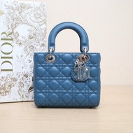 DIOR Lady戴妃包四格湖藍色羊皮琺瑯扣2020肩背包