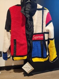 Supreme Gore-Tex Infinium 抓毛外套