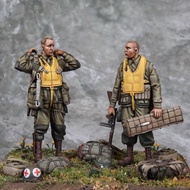 GK 1/35 Resin Model ทหารบินนักชีวการแพทย์และทหารชั้นยุทธ์ รุ่น White Model 711R ของเล่นสำหรับผู้ใหญ่