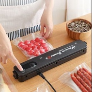 (留意內容) 一鍵式抽真空保鮮食物封口機 密封 Vacuum Sealer Compact Food Storage Sealing Machine **送真空袋×10 迷你實用抽真空機**