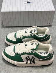 （包運費）MLB Chunky Liner Basic 紐約洋基隊 皮革 防滑透氣低幫板鞋 男女同款 綠色