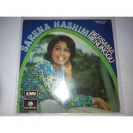Piring Hitam Vinyl EP Sarena Hashim