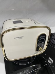 THOMSON Bread Maker 全自動智能美型麵包機（TM-SAB03M）
