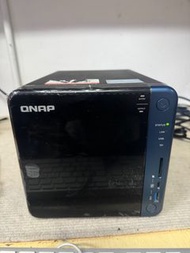 QNAP TS-453B QTS-Linux 雙系統 NAS，支援 PCIe 彈性擴充滿足多元儲存應用