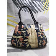 Kiss Lock leather Floral Clutch Bag