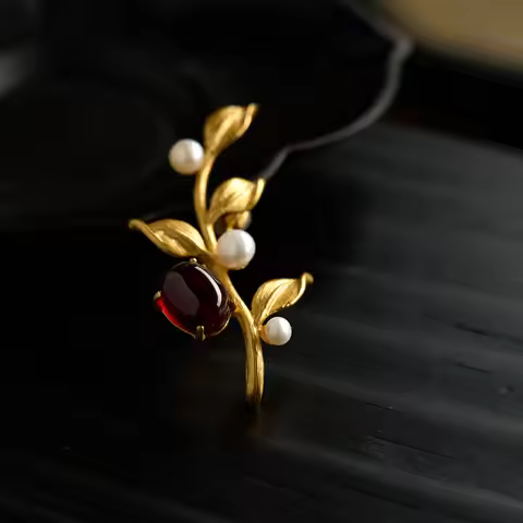 Lush Foliage Original Garnet 925 Silver Brooch, Design Elegant Fashion Accessory Gift