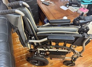 電動輪椅 wheelchair 輕便快速摺合 （可上飛機✈️世界通用電壓、的士包括小露寶🚖、私家車、地鐵等），具10公里續航力，保用證一年四次免費驗車服務券,地鐵站交收時間地點可遷就