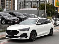 2023 Ford Focus Wagon ST-Line Vignale 頂級款、只跑9800公里、跟新車價差10多萬