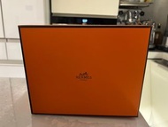 Hermes 兩套茶杯連碟和匙羹