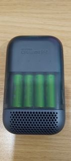 Recyko 十分充超快充電器連4粒1700mAh AA鎳氫充電電池