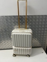 出口日本Travel 20 吋前半開蓋登機行李箱； Travel 20 inch luggage for handcarry 54 x 37 x 23cm