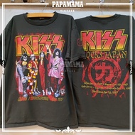 เสื้อยืดพิมพ์ลายพรีเมี่ยม KISS ALIVE WORLDWIDE TOUR JAPAN 96 97 เสื้อวง เสื้อทัวร์ ผ้าร้อย ฟอกนุ่มวงคิสสีเฟดเทา