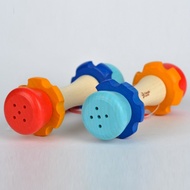 classic world clutching toy