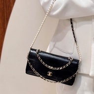 Chanel 絕版蜥蜴皮 限量秀款 法棍 手柄鏈條稀有珍珠款 10*20*6cm 99新配件塵袋