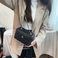 ෆ Chanel 22k愛心鏈條盒子包