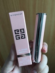 出清❗️紀梵希Givenchy 玫瑰誘惑潤色修護美唇膏#301