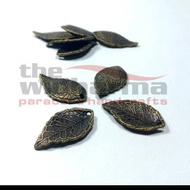 Type A burnt leaf Charm