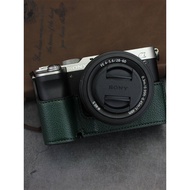 Suitable for Sony A7C Camera Bag A7R4 A7R5V A7R3 A7III A7S3 A7M3 Protective Leather Case A7M4