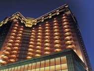 福格大飯店 (Hotel Regalees)