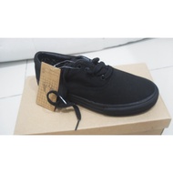 Line Seven Black School Shoe 6616