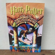 BUKU NOVEL HARRY POTTER JILID 1 (Bahasa indonesia)