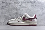 Nike Air Force 1 x Supreme 米白酒紅聯名板鞋