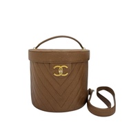 Chanel 奶金水桶化妝包