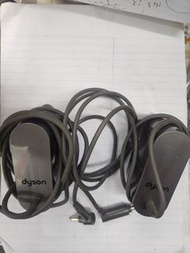 Dyson 充電器