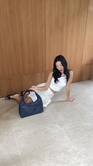 (The July Mansion) Large Jersey Handbags กระเป๋าถือ