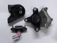 างแท่นเครื่องมือ2 HONDA ACCORD เจน9 / 2.0 AT ปี 2013 - 2017  / 1 ชุด มี 3 ตัว  ของแท้มือ2 สภาพดี / 5