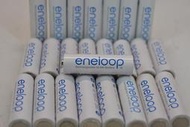 SANYO ENELOOP NI-MH 低自放電鎳錳電池3號電池AA 1900 mAh 二手單個50元買四個送電池盒