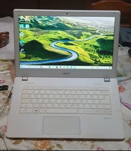 Acer Aspire V3-372-55KU 筆電 i5 6代CPU