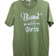 เสื้อยึด เสื้อแขนสั้น เสื้อยึดมือสอง วินเทจ สีเขียวอ่อน size M เสื้อกระสอบนำเข้า คอกลม