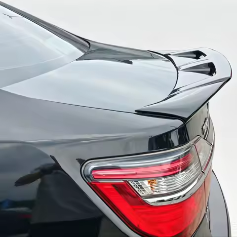 For Camry seventh generation, seventh generation semi high quality pure carbon fiber rear trunk lip 