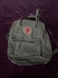 Fjallraven Kanken 背包