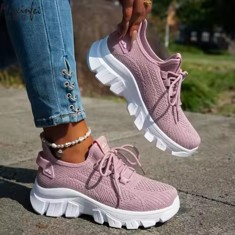 Women's 2025 Spring Knitted Shoes Lightweight Breathable Mom Shoes Plus Size Comfort Non-Slip Casual