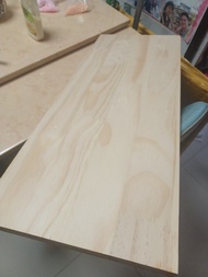 木板松木 62x25cm   2cm厚 一件現貨特價 58元 啟德面交  另其他尺寸也可訂製  請查詢