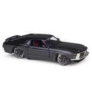 Maisto Miniatur Diecast Mobil Ford Mustang Boss 302 1970 Klasik