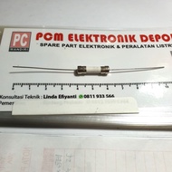 New CERAMIC FUSE FUSE/ 5 X 20 2A 250V plus legs