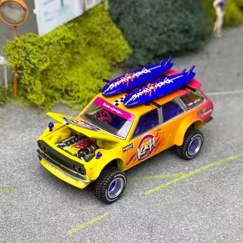 Kaido House+MINI GT 1:64 Scale #210 DATSUN 510 Wagon 4X4 ISLANDS V1 Alloy Car Model Static Decoratio