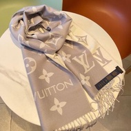 💜LOUIS VUITTON  LV Scarf Shawl 羊絨圍巾披肩 生日禮物 情人節 Birthday Gift Valentine's Day