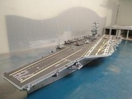 軍事模~🇺🇸1/700福特級CVN-78完成品